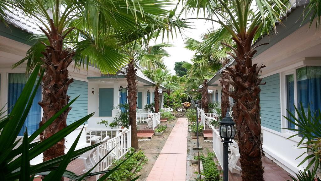 Vipha Ville Resort Ban Huai Yang Habitación foto